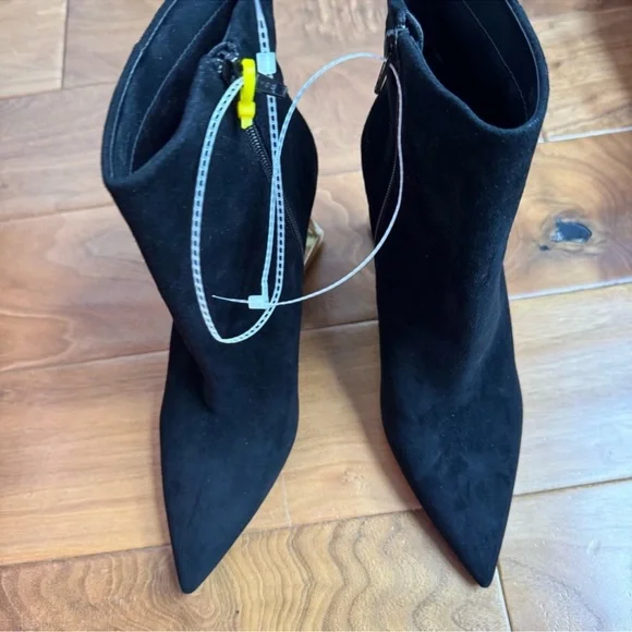 NWT Gianni Bini Harrison Suede Architectural Wedge Black Booties Sz 8,5 - Picture 5 of 8